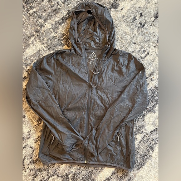 Alpine Jackets & Blazers - Alpine Women’s Alpine Charcoal Windbreaker raincoat size small